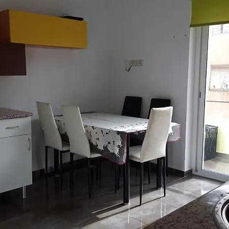 двухэтажная в 3 спальни Appartement